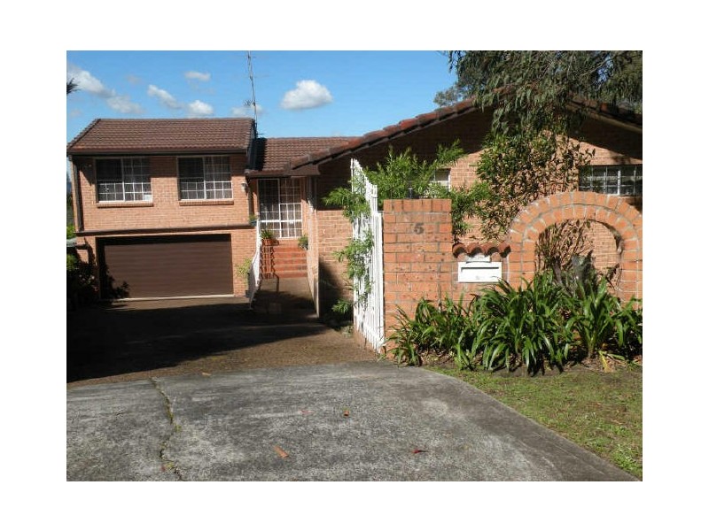 5 Page Close, Wyong NSW 2259