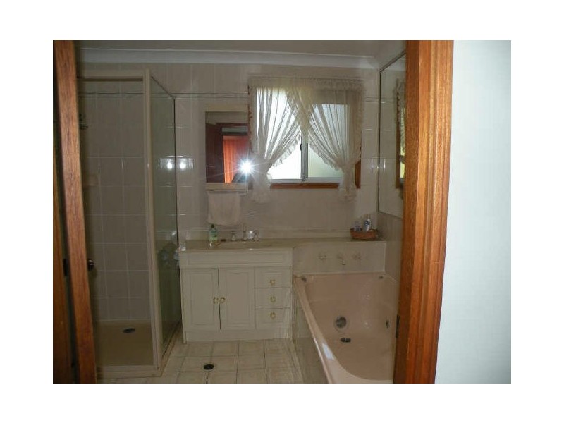 5 Page Close, Wyong NSW 2259