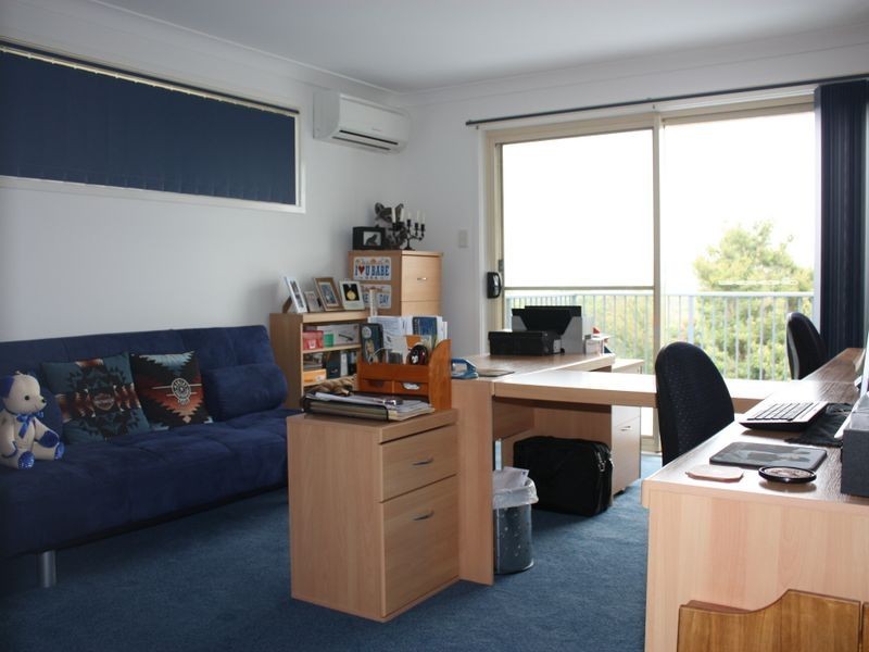 19 Weaver Crescent, Watanobbi NSW 2259