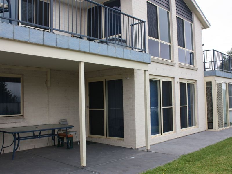 19 Weaver Crescent, Watanobbi NSW 2259