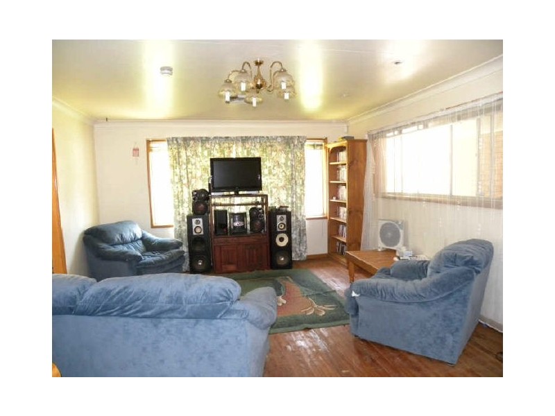 57 Northcott Ave, Watanobbi NSW 2259