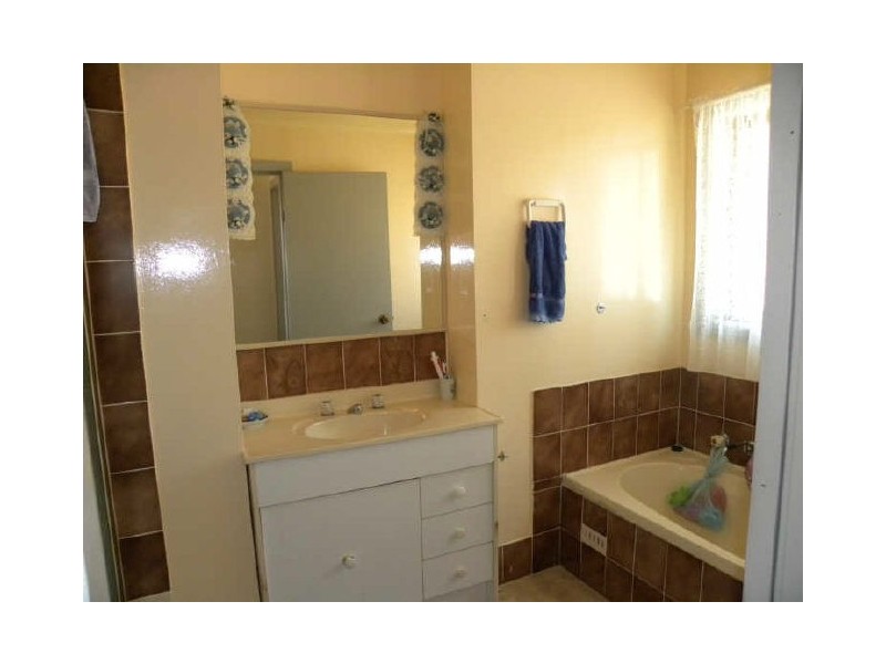 Unit 9/8 Warner Ave, Wyong NSW 2259