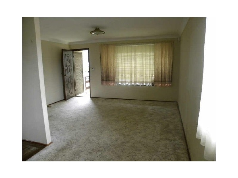 21 Judith Anne, Berkeley Vale NSW 2261