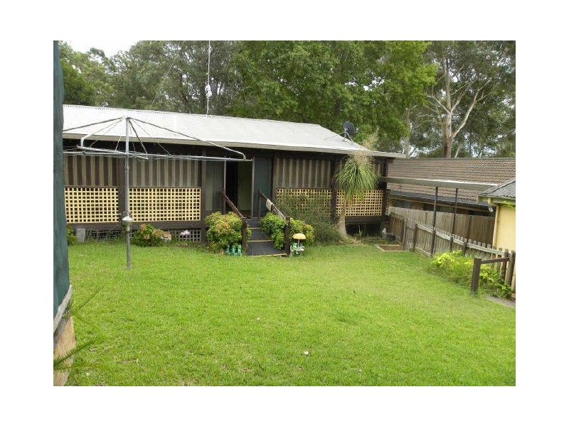 21 Judith Anne, Berkeley Vale NSW 2261