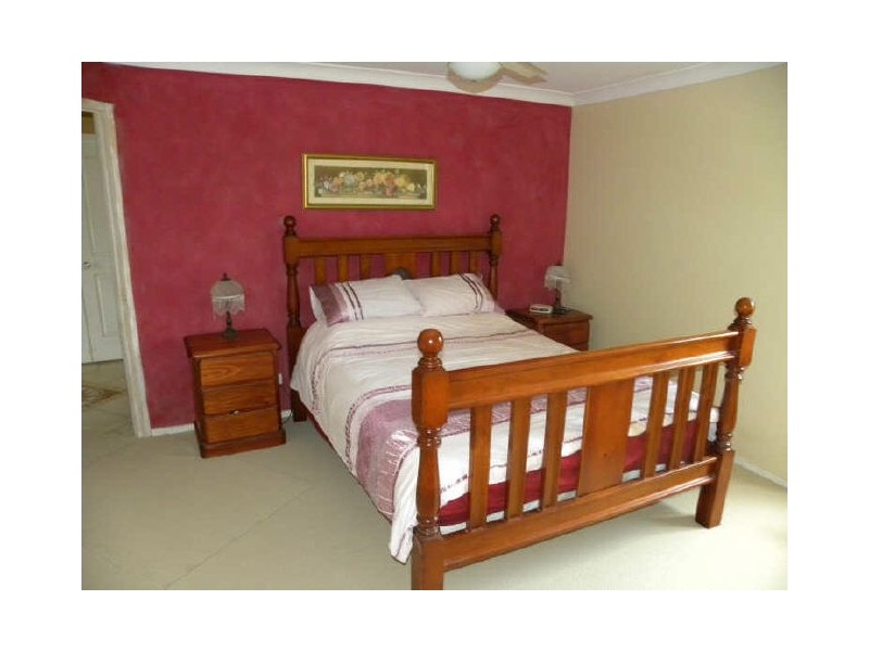 2 Crestwood Road, Jilliby NSW 2259