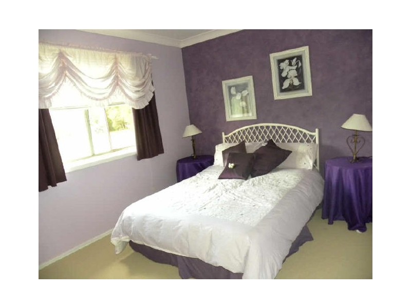 2 Crestwood Road, Jilliby NSW 2259