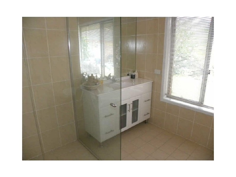 2 Crestwood Road, Jilliby NSW 2259