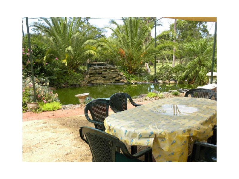 2 Crestwood Road, Jilliby NSW 2259