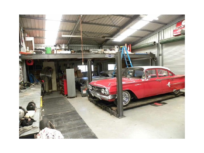 2 Crestwood Road, Jilliby NSW 2259