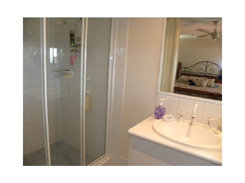 24 Manchurian Way, Wadalba NSW 2259