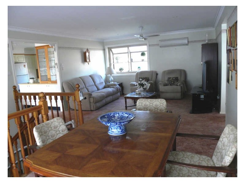 1 Saturday Street, Tuggerawong NSW 2259