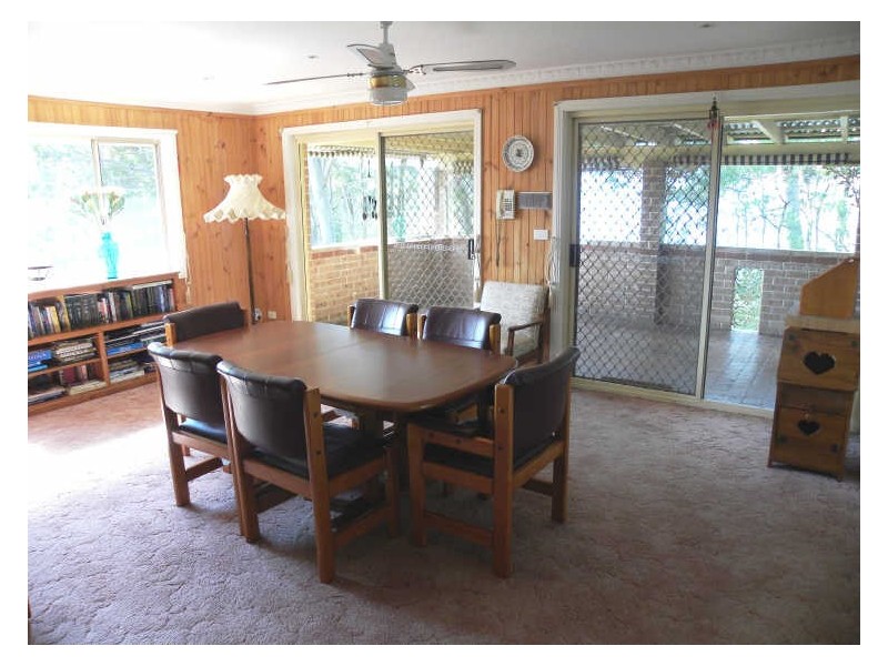 1 Saturday Street, Tuggerawong NSW 2259