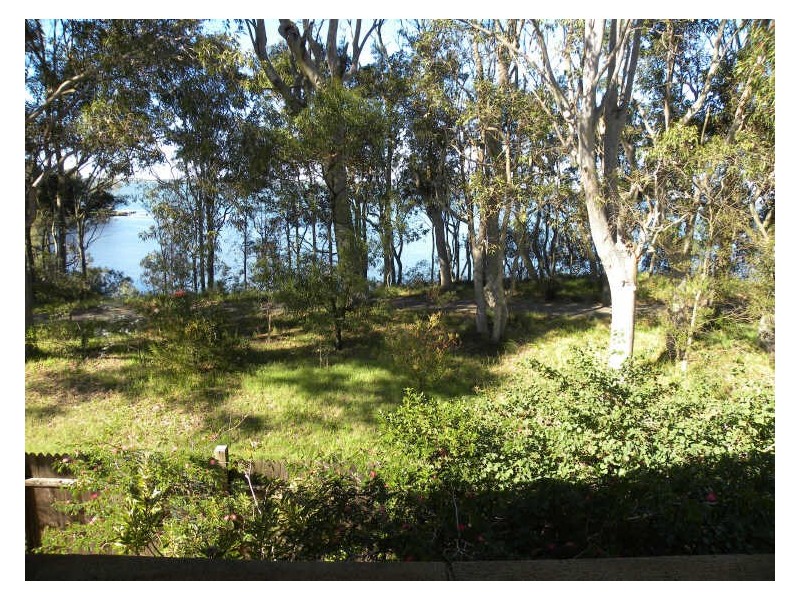 1 Saturday Street, Tuggerawong NSW 2259