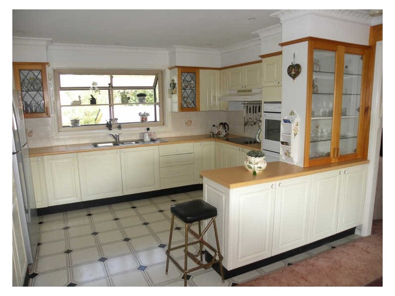 1 Saturday Street, Tuggerawong NSW 2259