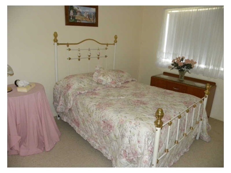 1 Saturday Street, Tuggerawong NSW 2259