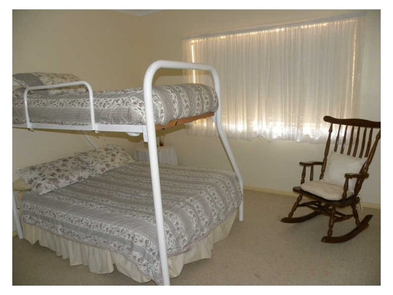 1 Saturday Street, Tuggerawong NSW 2259