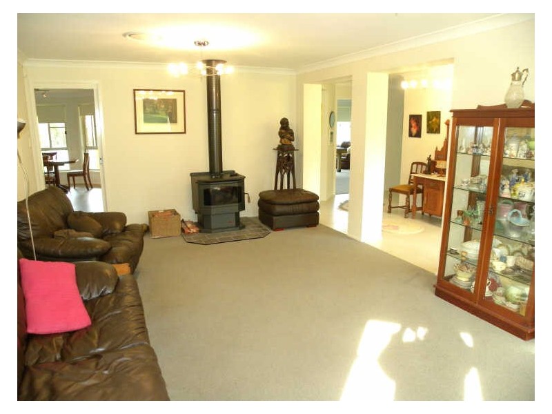 31 Burlington Avenue, Jilliby NSW 2259