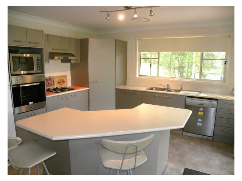 31 Burlington Avenue, Jilliby NSW 2259