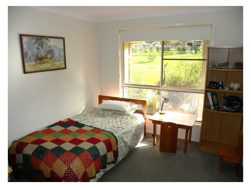 31 Burlington Avenue, Jilliby NSW 2259
