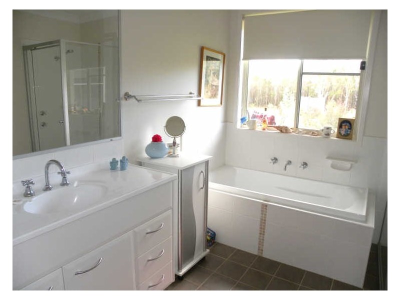 31 Burlington Avenue, Jilliby NSW 2259