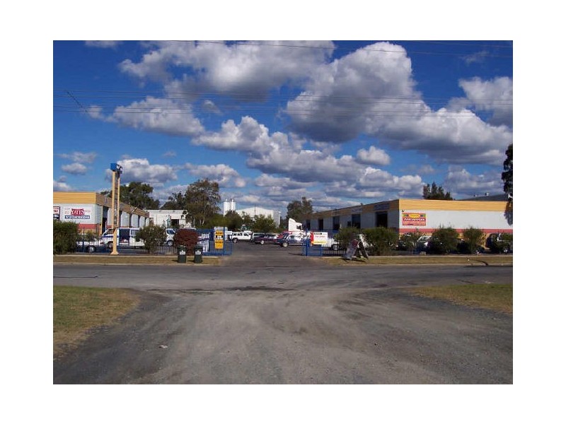 BAY 8/9-11 Johnson Rd, Tuggerah NSW 2259