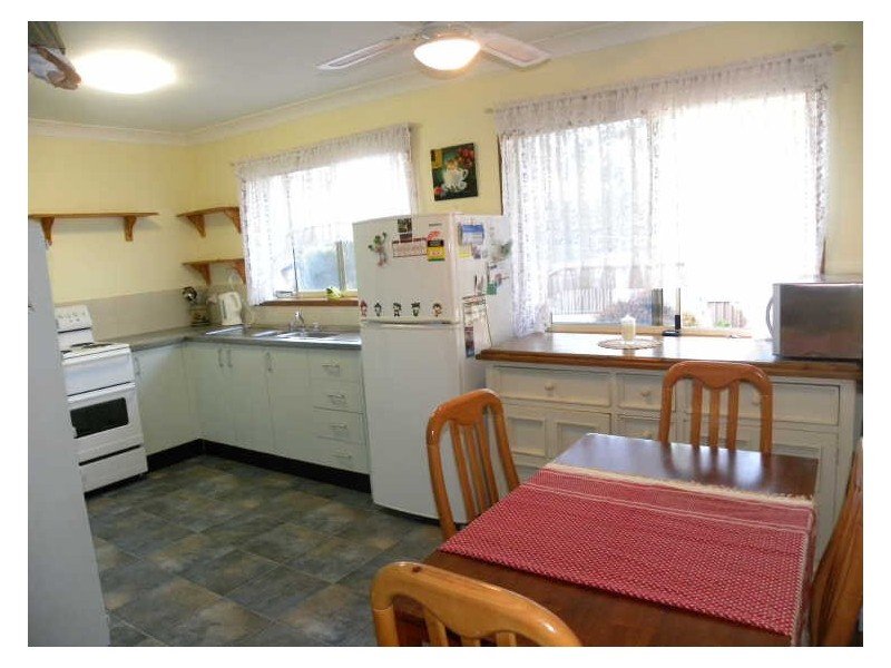 31 Somers Drive, Watanobbi NSW 2259