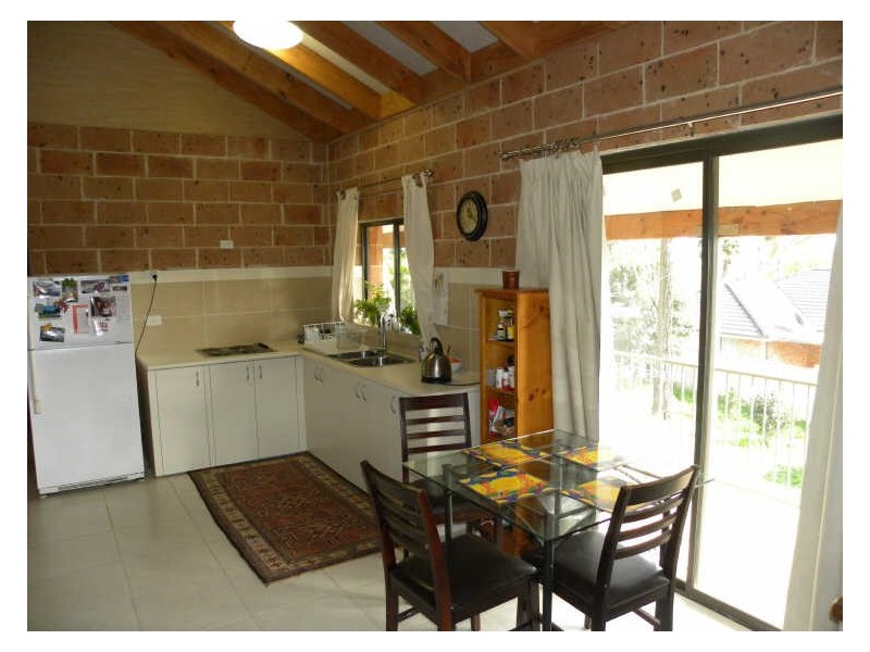 11 Camden Way, Watanobbi NSW 2259