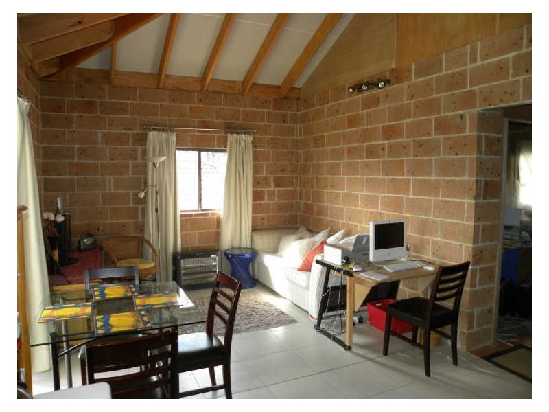 11 Camden Way, Watanobbi NSW 2259