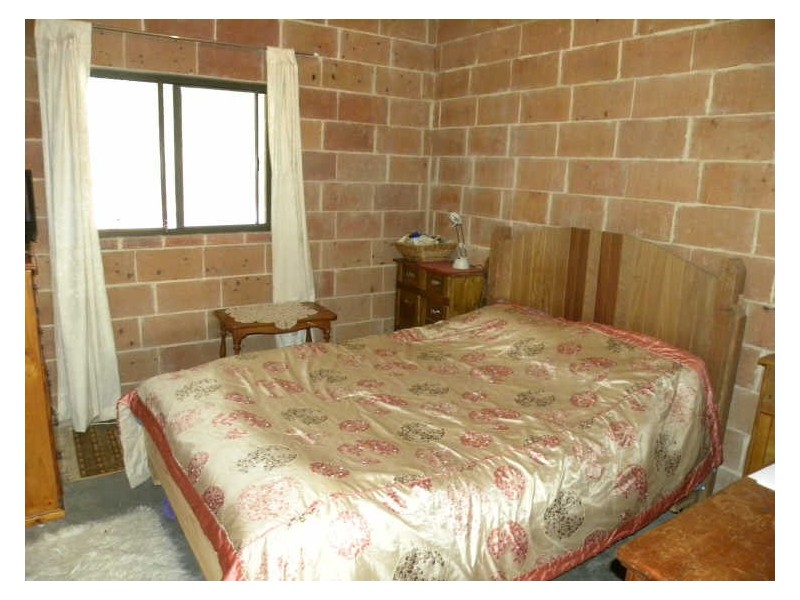 11 Camden Way, Watanobbi NSW 2259