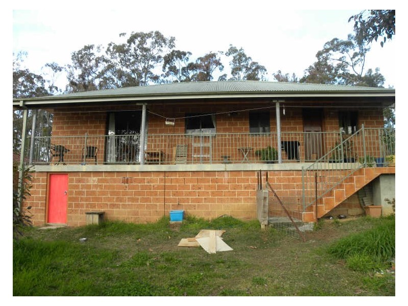 11 Camden Way, Watanobbi NSW 2259