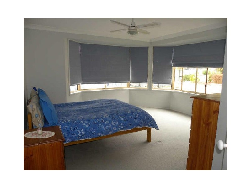 22 Riveroak Drive, Mardi NSW 2259