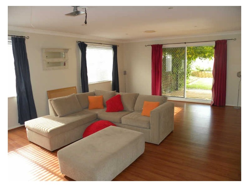 126 Brittania Drive, Watanobbi NSW 2259