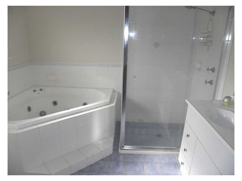 126 Brittania Drive, Watanobbi NSW 2259