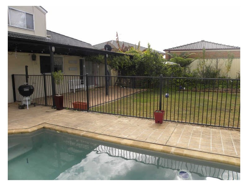 126 Brittania Drive, Watanobbi NSW 2259