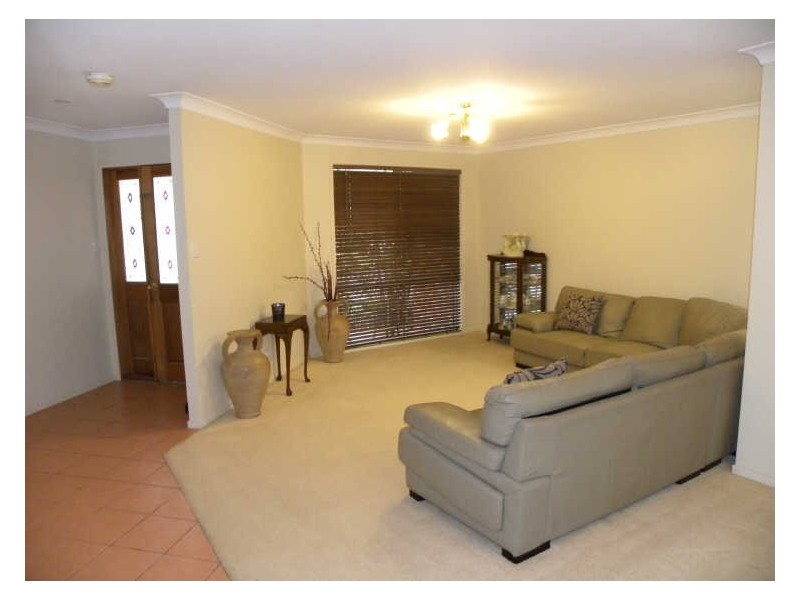 16 Darlingup Road, Wyee NSW 2259