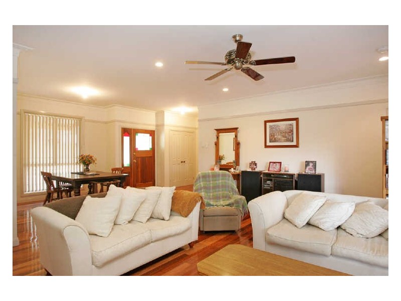 40 Smiths Rd, Jilliby NSW 2259