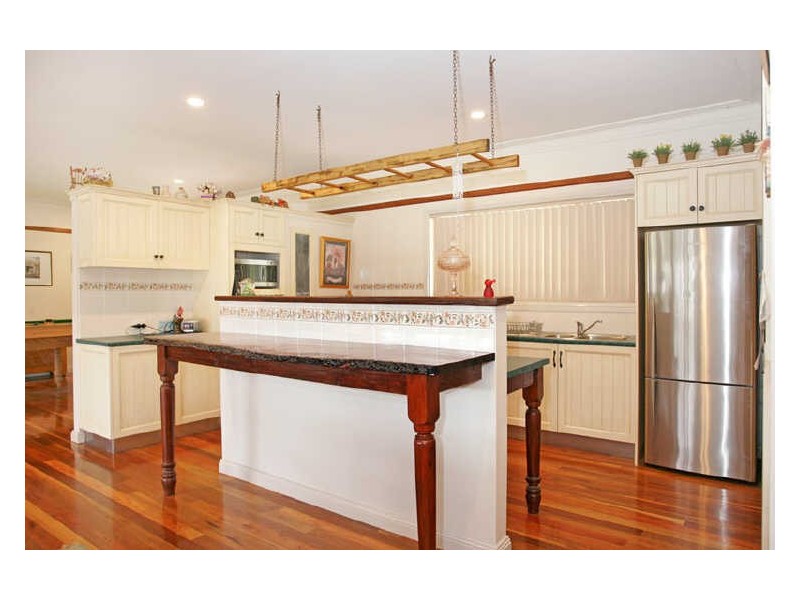 40 Smiths Rd, Jilliby NSW 2259