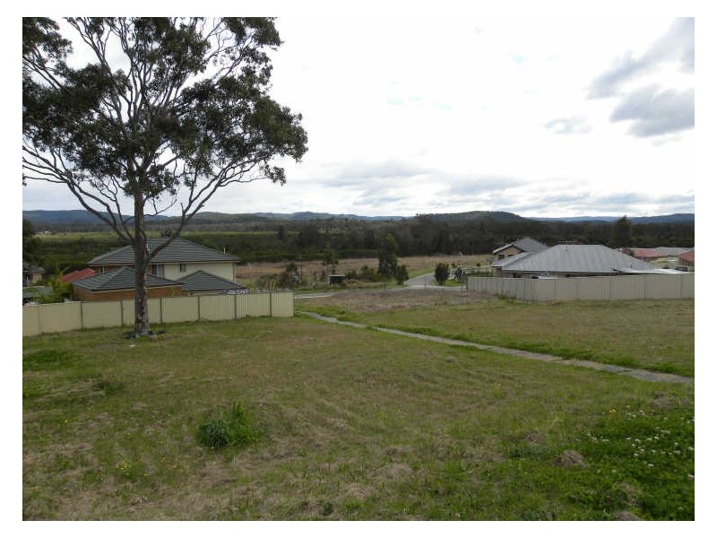 16 Weaver Crescent, Watanobbi NSW 2259