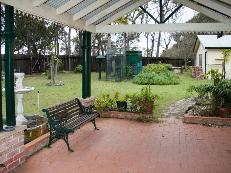 1 Saturday Street, Tuggerawong NSW 2259