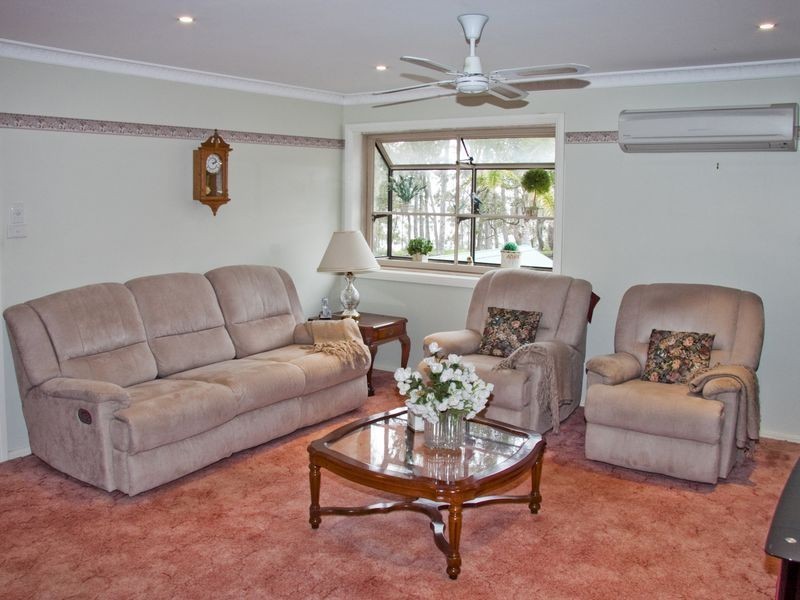 1 Saturday Street, Tuggerawong NSW 2259