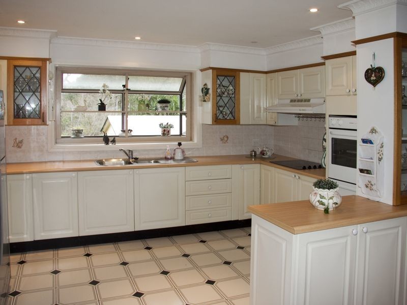 1 Saturday Street, Tuggerawong NSW 2259