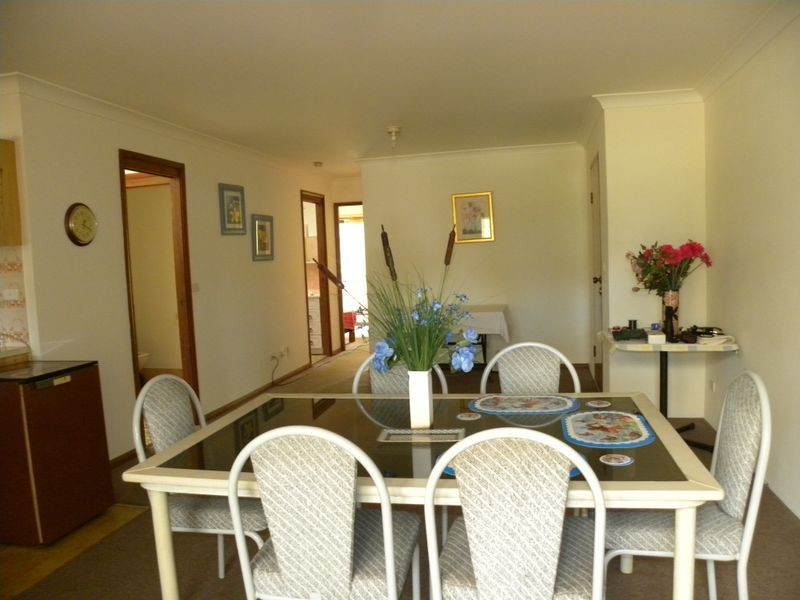 11/2 Cadonia Rd, Tuggerawong NSW 2259