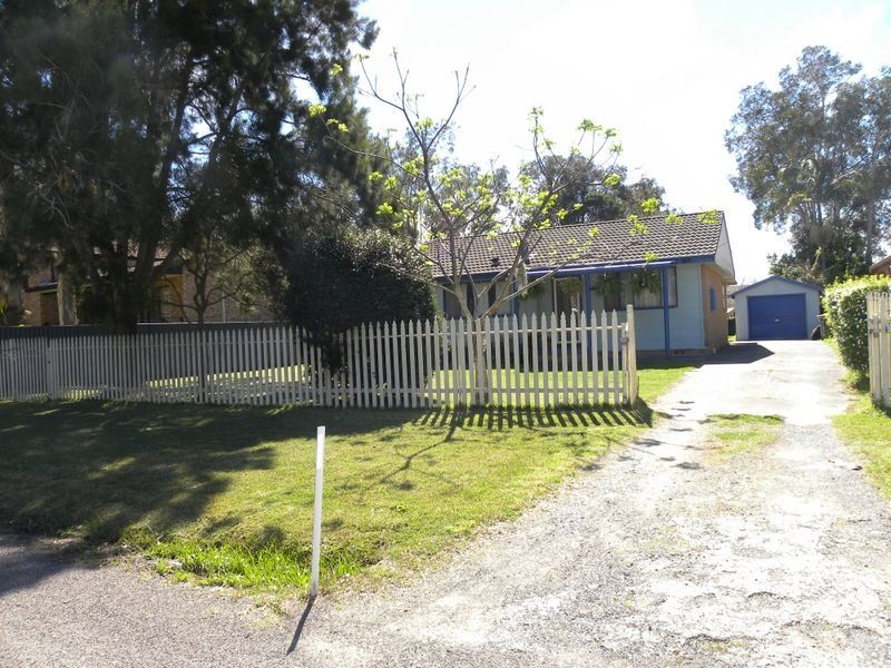 15 St Leonards Street, Rocky Point NSW 2259