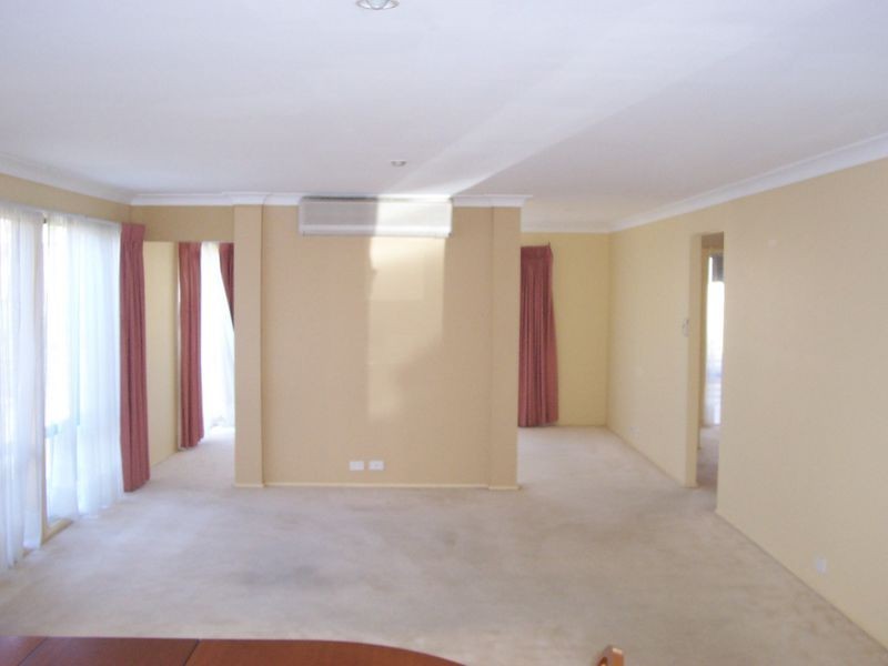 33 Harrington Close, Watanobbi NSW 2259