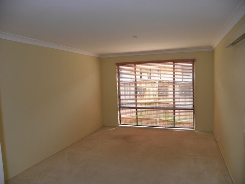 33 Harrington Close, Watanobbi NSW 2259