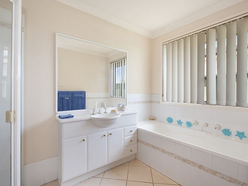 5 Coral Gum Road, Hamlyn Terrace NSW 2259