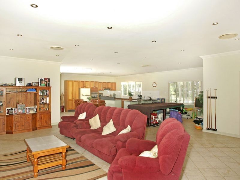 13A Warner Avenue, Tuggerawong NSW 2259