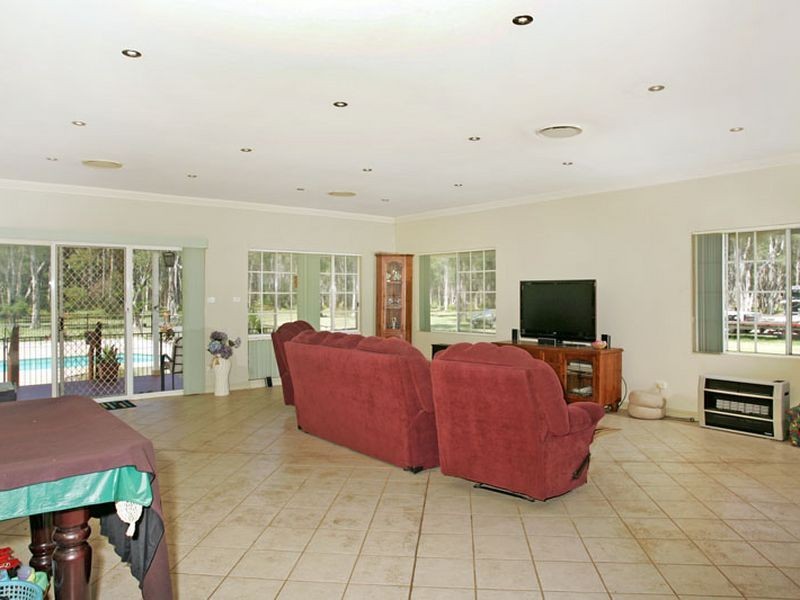 13A Warner Avenue, Tuggerawong NSW 2259