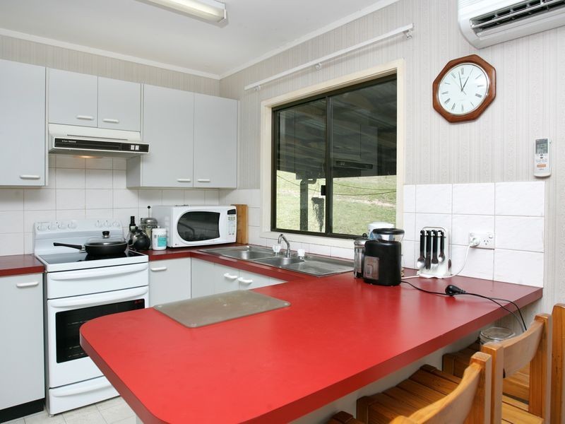 42 Chandlers Lane, Wyong Creek NSW 2259