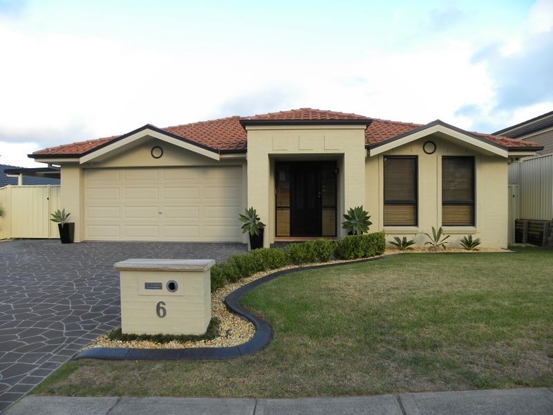 6 Greenhaven Circuit, Woongarrah NSW 2259